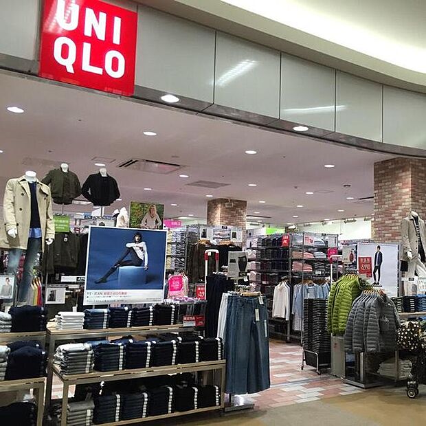 ユニクロイオンモール柏店(630m)
