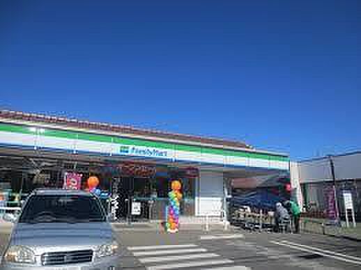 ファミリーマート柏花野井店（300m）