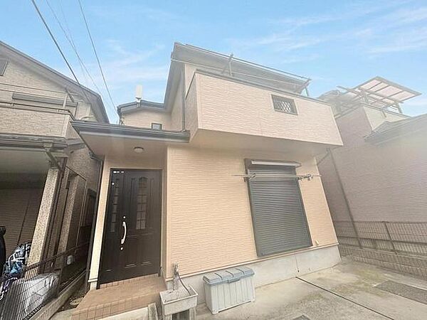 すっきりと整った外観デザインが心地よい存在感を放ち、毎日の帰宅を温かく迎えてくれます