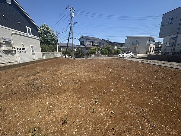 整った街並みに囲まれながらもゆとりある空間が広がる落ち着いた佇まいです