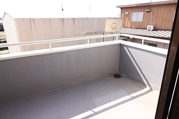 detached 茨城県守谷市大木732-1

地図を見る