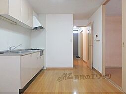 JR東海道・山陽本線 栗東駅 徒歩10分の賃貸アパート 2階1LDKのリビング/ダイニング