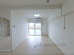 JR東海道・山陽本線 近江八幡駅 徒歩10分の賃貸マンション 2階2LDKのリビング/ダイニング