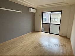 JR東海道・山陽本線 南彦根駅 バス6分 平田橋下車 徒歩5分の賃貸マンション 2階1Kのリビング/ダイニング