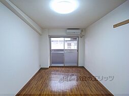 JR東海道・山陽本線 南草津駅 徒歩23分の賃貸マンション 2階1Kのリビング/ダイニング