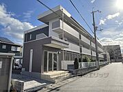 南草津駅より徒歩21分 築12年8ヶ月 3階建の賃貸物件