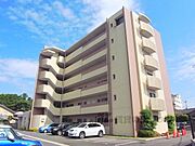 石山駅より徒歩8分 3階 築17年8ヶ月の賃貸物件