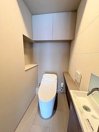 ＊手洗い場と収...