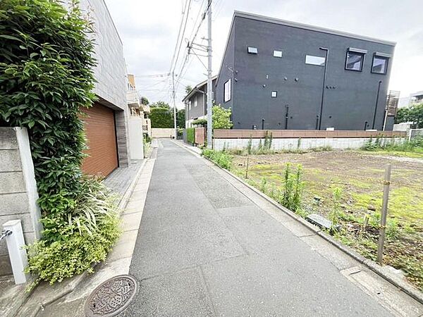 前面道路は北西側4ｍ公道・陽当り良好な立地！お好きなハウスメーカーで建築出来ます！