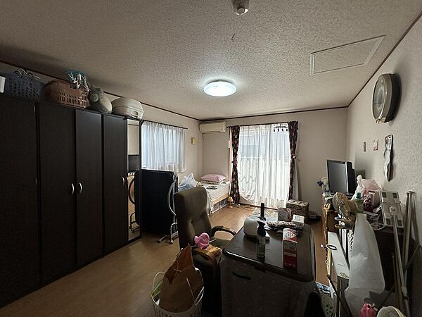 2階主寝室10帖