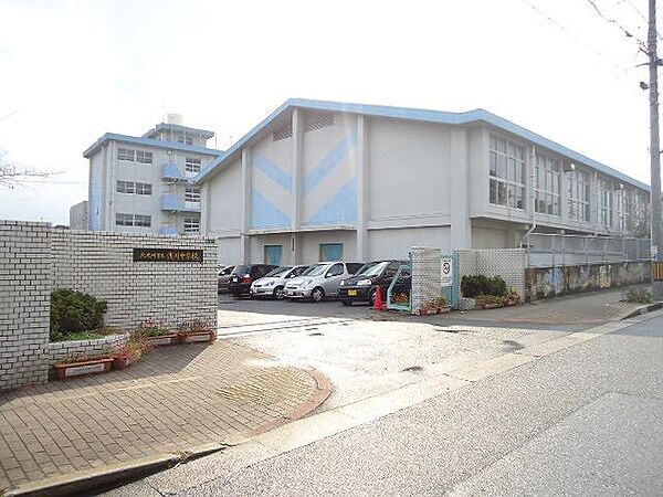 画像13:浅川中学校(961m)