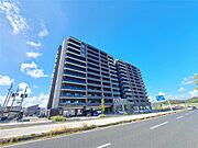 二島駅よりバス12分 徒歩3分 築3年8ヶ月 12階建の賃貸物件