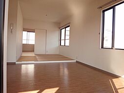 JR筑豊本線 二島駅 バス10分 鴨生田小学校前下車 徒歩2分の賃貸アパート 2階3LDKのリビング/ダイニング