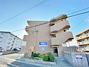 遠賀川駅よりバス14分 徒歩1分 築25年1ヶ月 3階建の賃貸物件