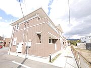 直方駅よりバス10分 徒歩6分 築11年4ヶ月 2階建の賃貸物件