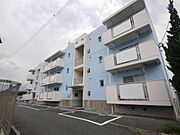 直方駅よりバス11分 徒歩4分 築38年11ヶ月 3階建の賃貸物件