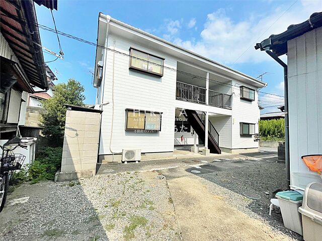 9 / 23