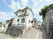 西山駅より徒歩8分 築35年8ヶ月 2階建の賃貸物件