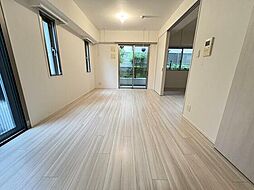 アトラス中野中央 111 1階1LDKのリビング/ダイニング