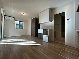 グラン・シャリオ 102 1階1LDKのリビング/ダイニング