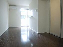 ロジェ・ボヌール 101 1階1LDKのリビング/ダイニング