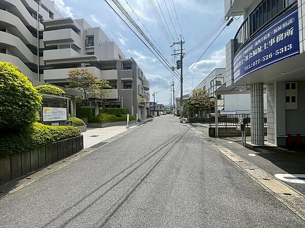 【前面道路】■前面道路広々6ｍ確保
