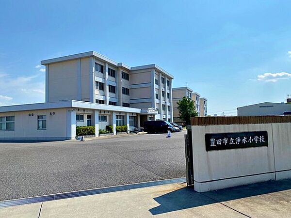 浄水小学校特別支援学級あり。幼稚園やこども園とも情報共有しながら地域住民、保護者のボランティアをベースに子どもを見守り子育て支援環境作りに取り組まれています。 750m