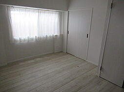 川口ファミリーマンション 412 4階1DKのリビング/ダイニング