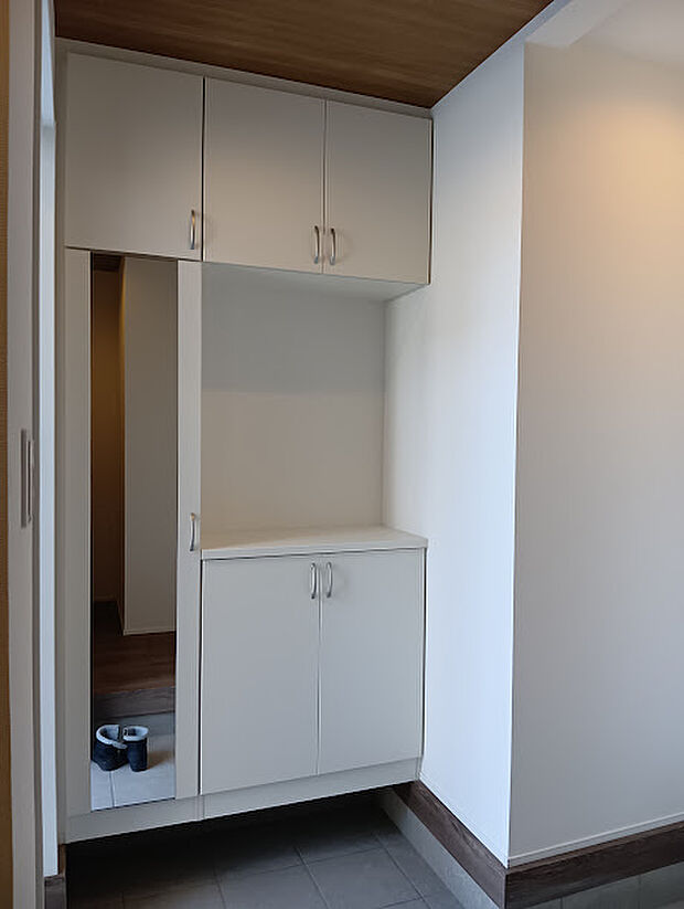 シューズボックス