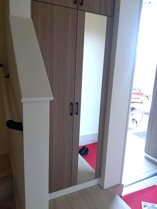 同施工例シューズボックス