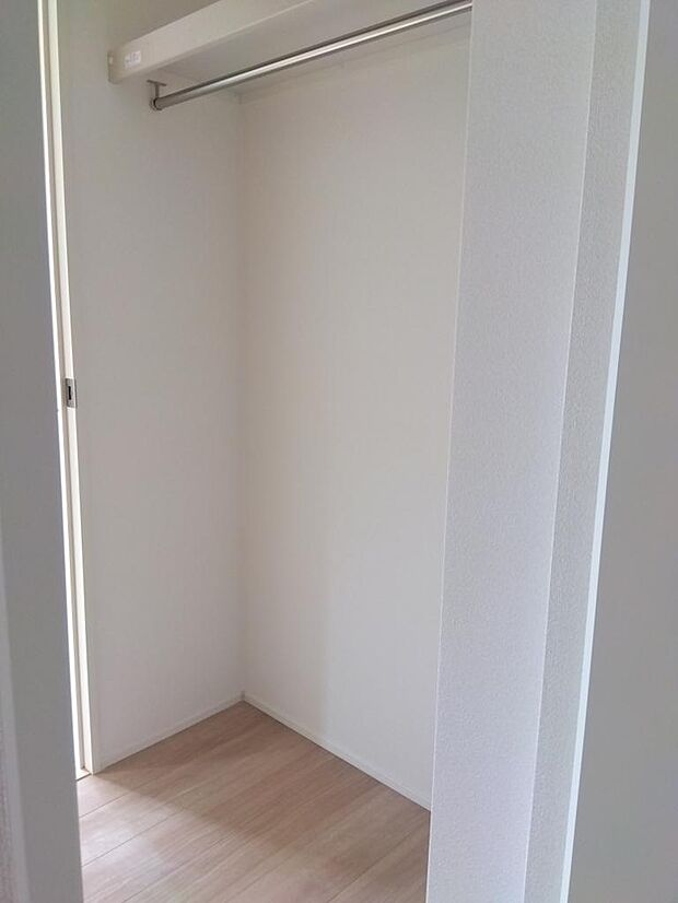 同施工例クローゼット