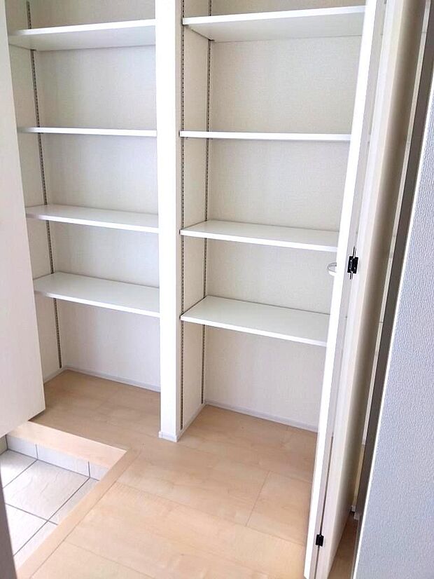 同施工例シューズボックス