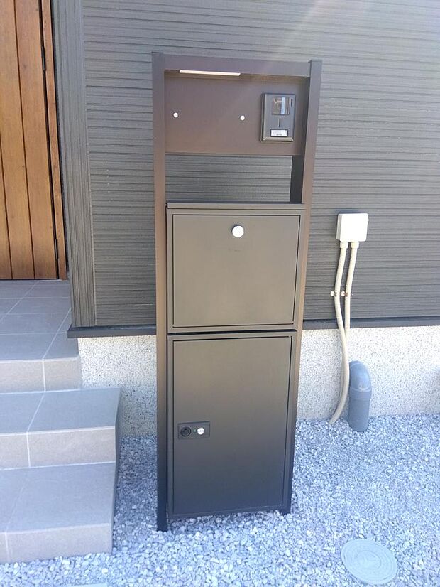 同施工例宅配ボックス