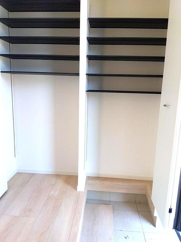 同施工例シューズボックス