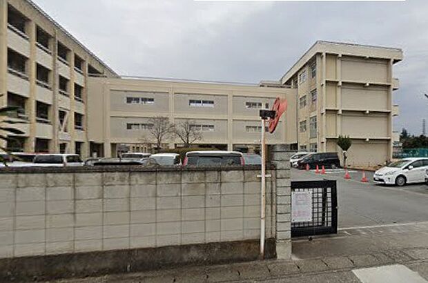 中居小（徒歩14分）