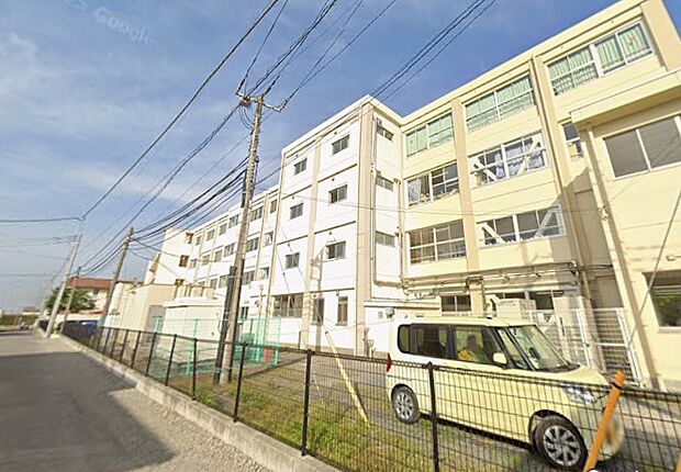 三尻中（徒歩20分）