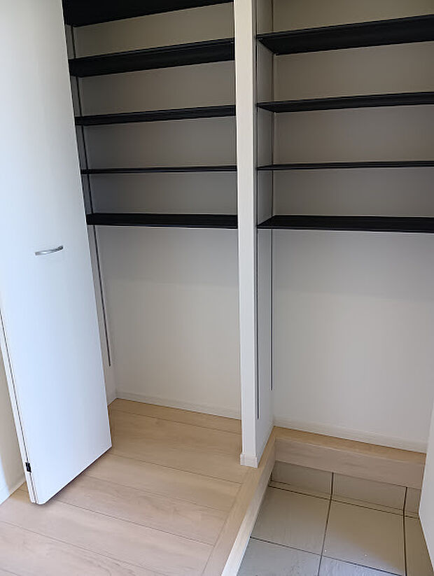 同施工例シューズボックス