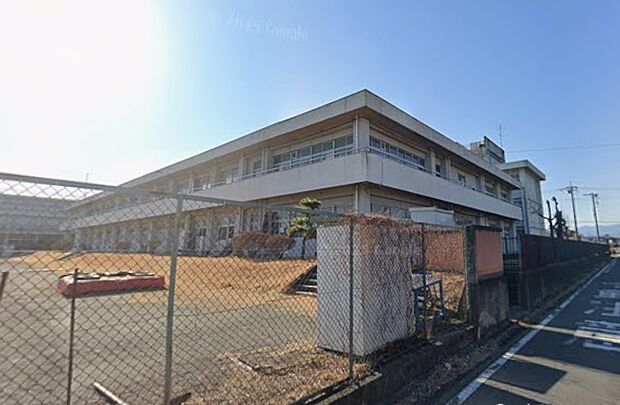 寺尾中（徒歩12分）