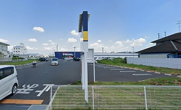 メガセンタートライアル上里店（徒歩10分）