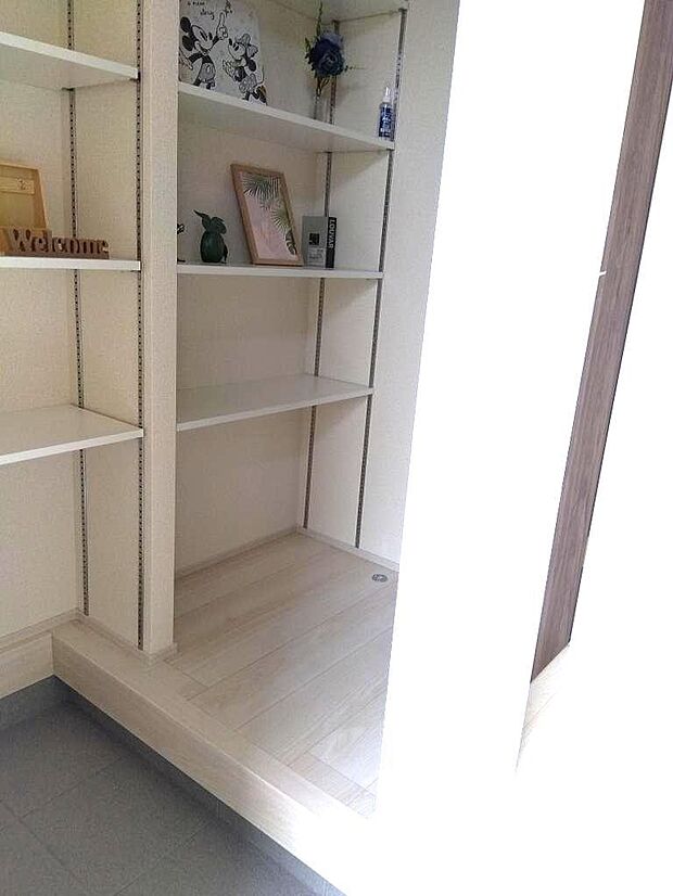 同施工例シューズボックス