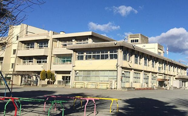 片岡小（徒歩3分）