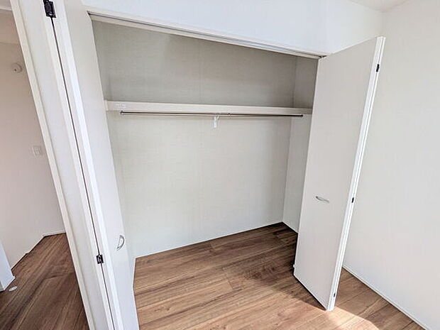 同施工例クローゼット