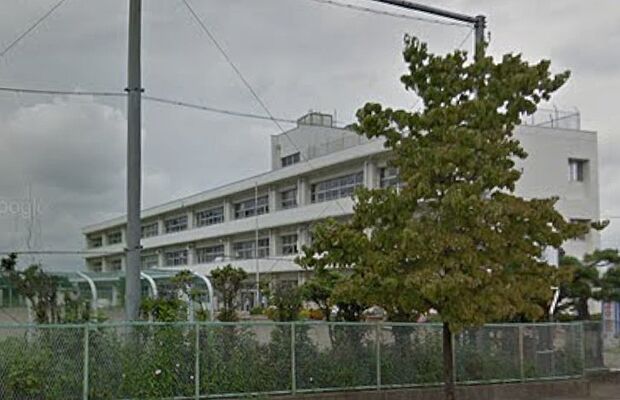 新屋小（徒歩14分）