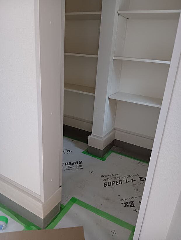 シューズクローク