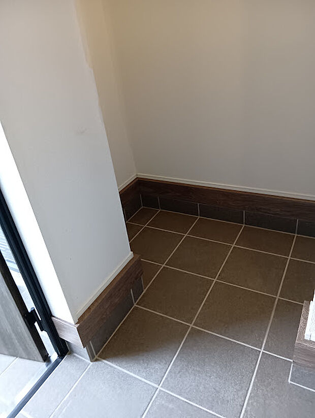 同施工例シューズクローク