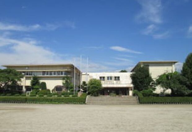 沼田北小（徒歩13分）