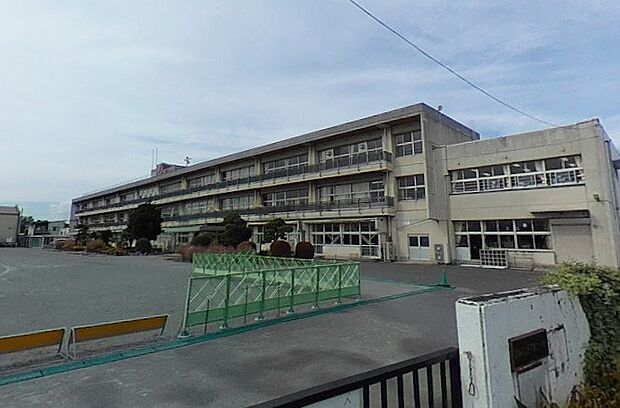 新町第二小(徒歩15分)