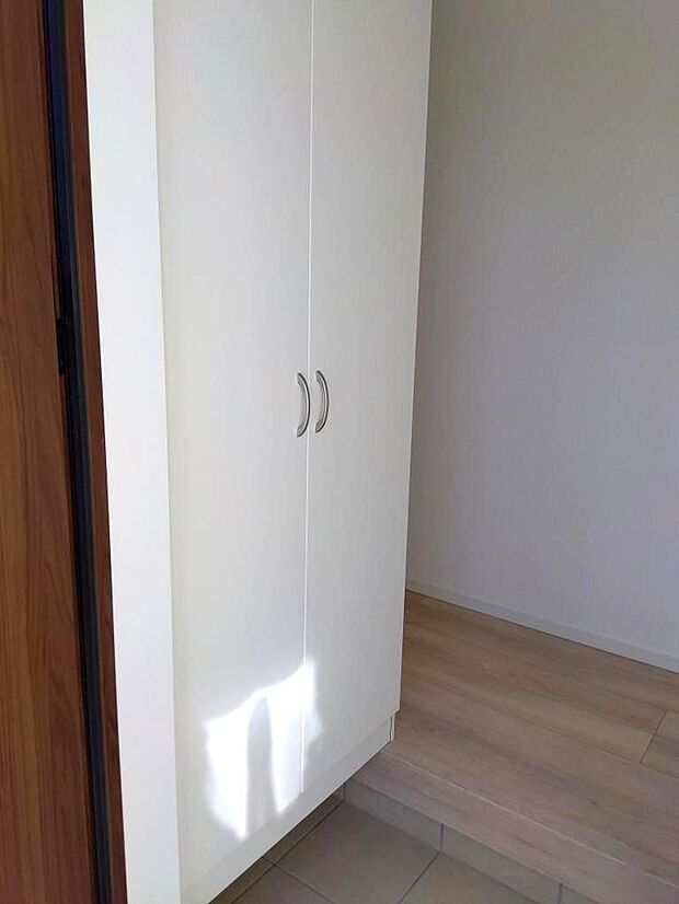 同施工例シューズボックス