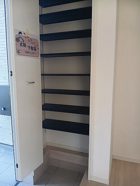 同施工例シューズボックス