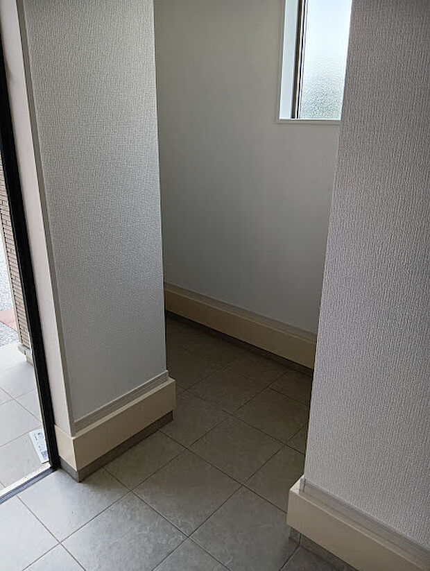 同施工例シューズクローク